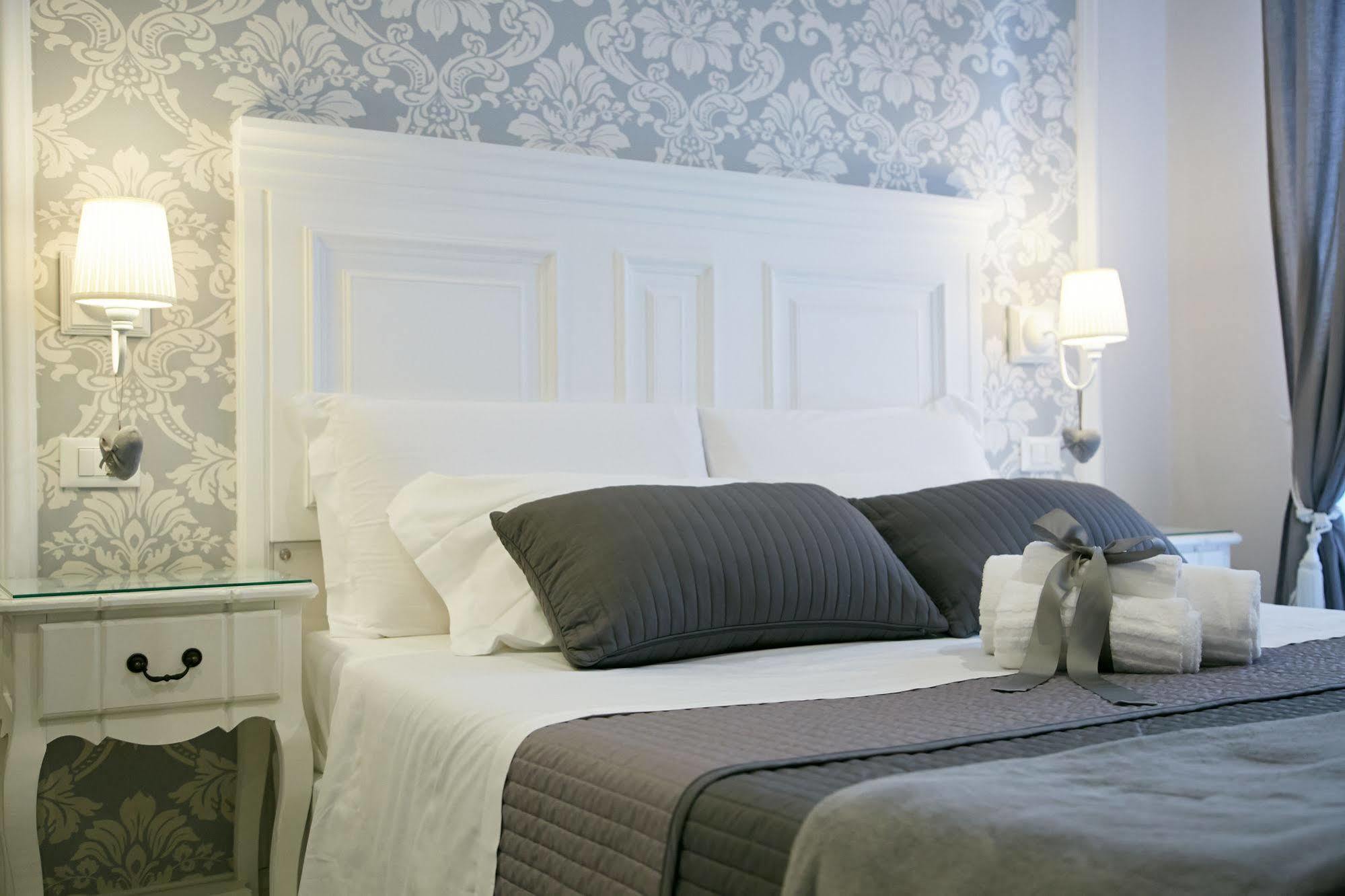Charme & Chic Bed and Breakfast Rom Eksteriør billede